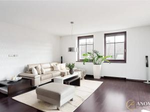 Prodej rodinného domu, Praha - Dolní Počernice, Bakurinova, 395 m2