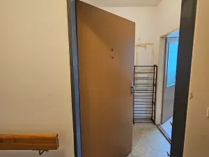 Pronájem bytu 1+kk, Praha - Troja, Olštýnská, 24 m2