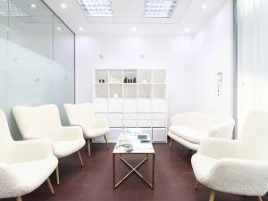 Pronájem obchodního prostoru, Praha - Karlín, Křižíkova, 10 m2