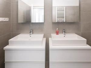 Pronájem bytu 2+kk, Praha - Karlín, Breitfeldova, 60 m2