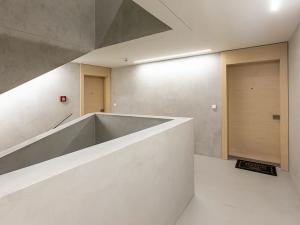 Pronájem bytu 2+kk, Praha - Karlín, Karolinská, 81 m2