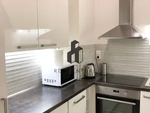 Pronájem bytu 2+1, Praha - Bubeneč, Sochařská, 55 m2
