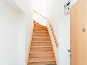 Pronájem bytu 2+kk, Praha - Kobylisy, Pod hliništěm, 53 m2