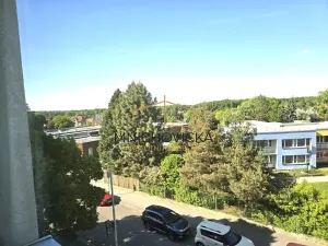 Prodej bytu 3+1, Praha - Újezd nad Lesy, Malešovská, 74 m2