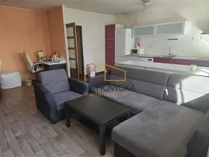 Prodej bytu 3+1, Praha - Újezd nad Lesy, Malešovská, 74 m2