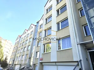 Prodej bytu 3+1, Praha - Újezd nad Lesy, Malešovská, 74 m2