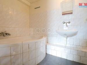 Prodej rodinného domu, Lipová-lázně - Horní Lipová, 290 m2