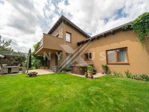 Prodej rodinného domu, Králův Dvůr, Na Vinohradech, 103 m2