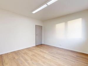 Pronájem obchodního prostoru, Milovice, Armádní, 49 m2