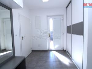 Prodej rodinného domu, Veleň, U Rybníka, 177 m2