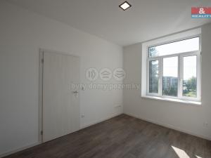 Pronájem bytu 1+1, Hradec Králové - Kukleny, Pražská třída, 32 m2