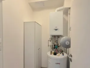 Pronájem rodinného domu, Jenštejn, Zlatnická, 90 m2