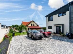 Prodej bytu 4+kk, Okrouhlo, 152 m2