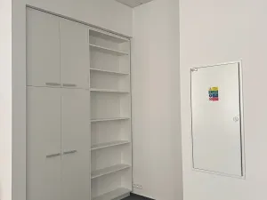 Pronájem kanceláře, Brno, Starobrněnská, 106 m2