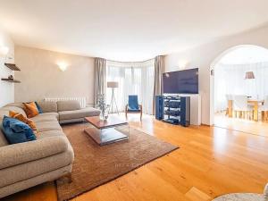 Prodej rodinného domu, Praha - Lipence, U lip, 280 m2