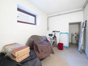 Prodej rodinného domu, Praha - Lipence, U lip, 280 m2