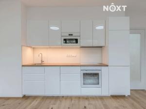 Pronájem bytu 2+kk, Praha - Nusle, Závišova, 48 m2