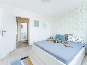 Pronájem bytu 3+kk, Praha, Tobrucká, 70 m2