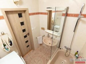 Prodej bytu 3+1, Praha - Modřany, Urbánkova, 78 m2