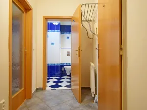Pronájem bytu 1+kk, Praha - Kunratice, Velké Kunratické, 39 m2