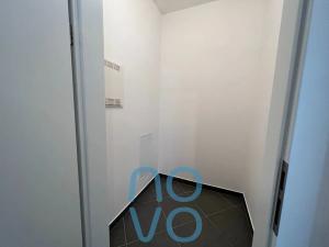 Pronájem bytu 1+kk, Praha - Ruzyně, Drnovská, 34 m2