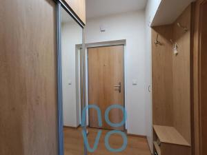 Pronájem bytu 1+kk, Praha - Hostivař, Fojtova, 28 m2