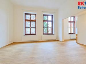 Pronájem bytu 1+kk, Český Brod, nám. Arnošta z Pardubic, 51 m2
