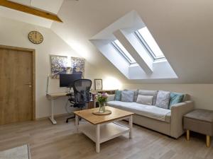 Pronájem bytu 2+kk, Roudnice nad Labem, Štěpárna, 38 m2
