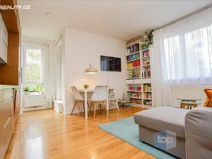 Prodej bytu 2+kk, Praha - Uhříněves, Václava Trojana, 52 m2