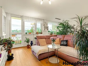 Prodej bytu 3+1, Praha - Horní Počernice, Třebešovská, 77 m2