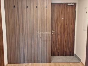Pronájem bytu 2+kk, Praha - Smíchov, Vackové, 70 m2