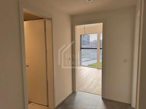Pronájem bytu 2+kk, Praha, Ramonova, 50 m2