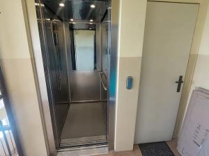 Prodej bytu 3+1, Praha - Strašnice, Rembrandtova, 68 m2
