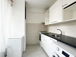 Pronájem bytu 3+kk, Praha - Holešovice, Dělnická, 76 m2