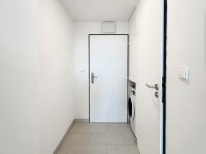 Pronájem bytu 1+kk, Praha - Vysočany, Poděbradská, 32 m2