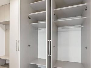 Pronájem bytu 2+kk, Praha - Hloubětín, Saarinenova, 64 m2