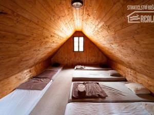 Prodej chaty, Holice, 31 m2