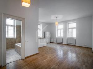 Pronájem bytu 2+kk, Praha - Holešovice, Komunardů, 48 m2
