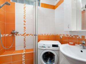 Prodej bytu 3+1, Moravský Krumlov, K. H. Máchy, 72 m2
