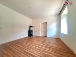 Pronájem bytu 3+1, Chlumec nad Cidlinou - Chlumec nad Cidlinou I, Husova, 80 m2