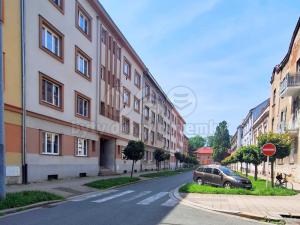 Pronájem bytu 1+1, Hradec Králové, Bidlova, 45 m2