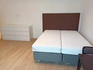 Pronájem bytu 1+kk, Praha - Vysočany, Poděbradská, 26 m2
