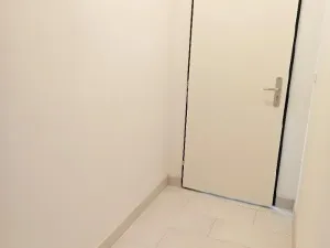 Pronájem bytu 1+kk, Praha - Vysočany, Poděbradská, 26 m2