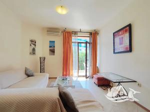 Prodej bytu 2+kk, Nesebar, Bulharsko, 62 m2