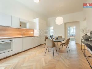 Prodej bytu 3+1, Praha - Vinohrady, Balbínova, 96 m2