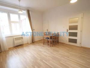 Pronájem bytu 2+kk, Praha - Holešovice, Dělnická, 46 m2