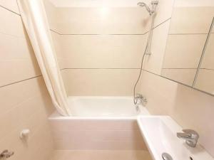 Pronájem bytu 2+1, Praha - Záběhlice, Jasmínová, 53 m2