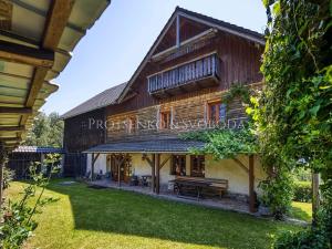 Prodej rodinného domu, Vlachovo Březí, 404 m2