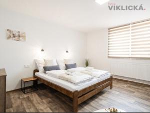 Prodej ubytování, Hlohovec, Hlavní, 1 m2