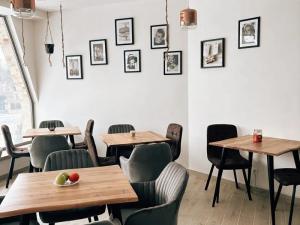 Pronájem obchodního prostoru, Úvaly, Pražská, 99 m2